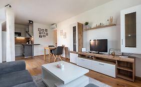 Gruene Ruhelage, 20 Minuten Ins Zentrum Und Parkgarage